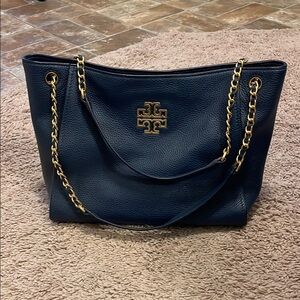 Tory Burch Blue Shoulder Bag with Gold Chain Strap and Textured Leather